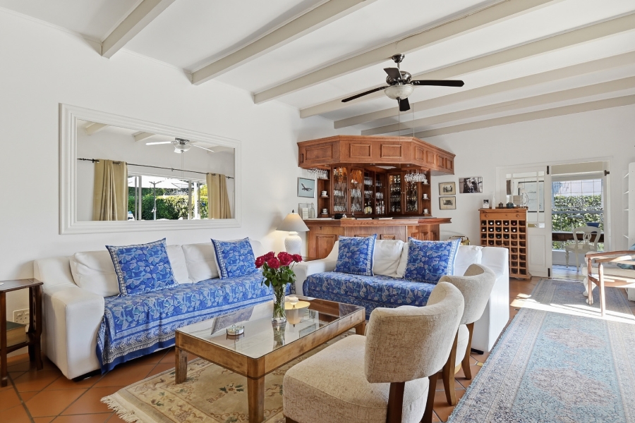 5 Bedroom Property for Sale in Constantia Western Cape